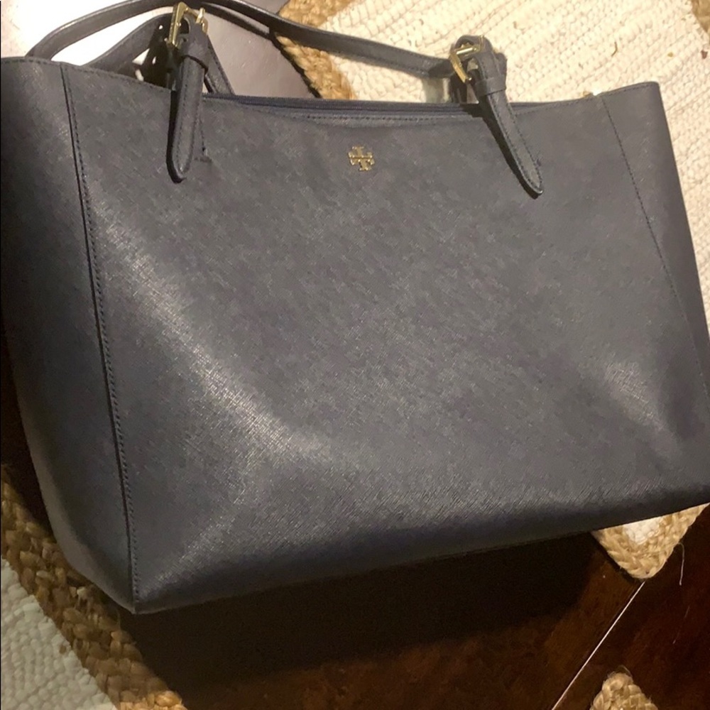 Authentic Tory Burch Emerson Lg tote